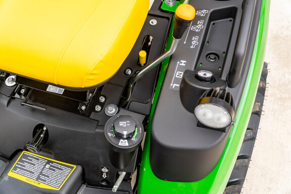 New In-Stock 2026 John Deere 1025R Compact Utility Tractors at Koenig Equipment in Tipp City, OH - Photo5