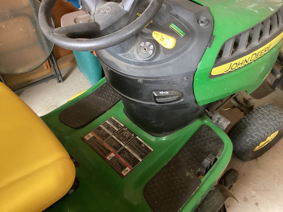 2012 John Deere D130 - Photo11