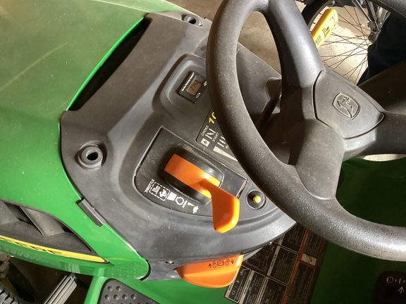 2012 John Deere D130 - Photo8