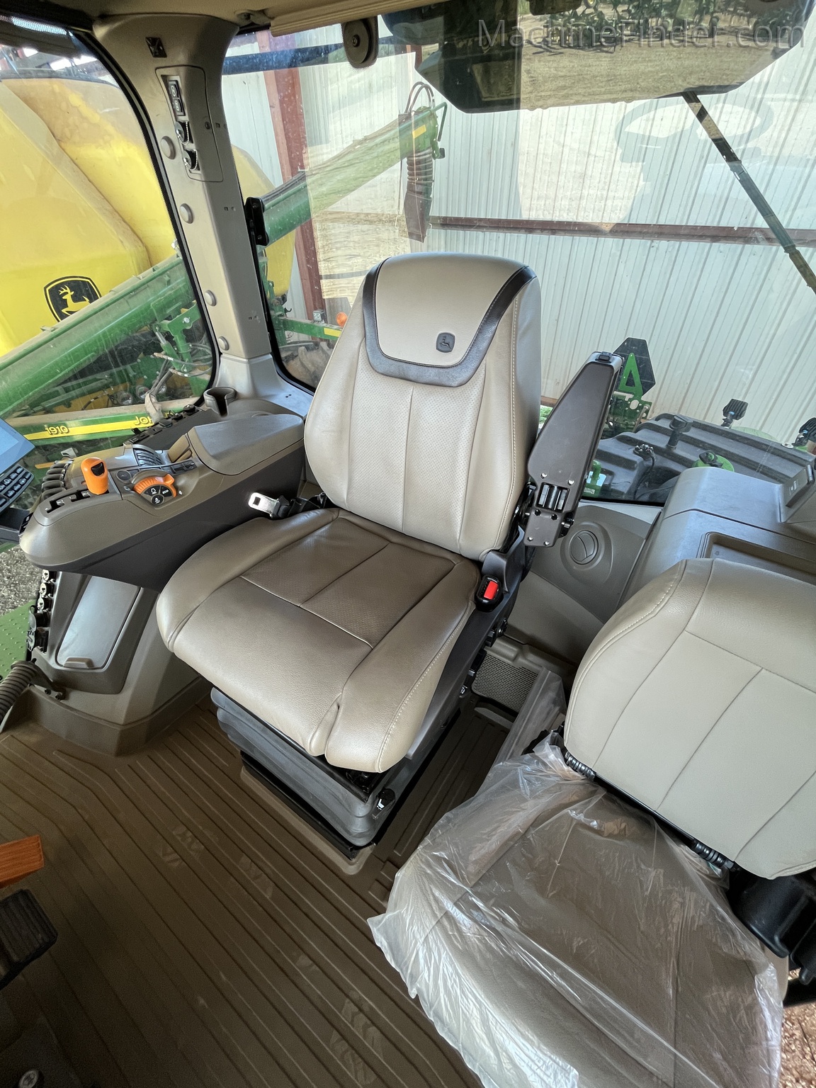 Used 2025 John Deere 9RX 640 Track Tractors at Koenig Equipment in Anna, OH - PhotoXL18