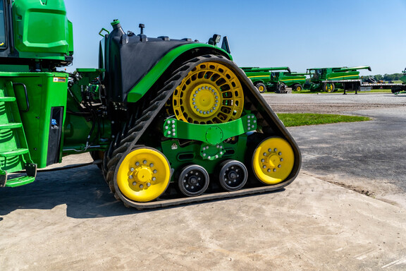 Used 2025 John Deere 9RX 640 Track Tractors at Koenig Equipment in Anna, OH - Photo2
