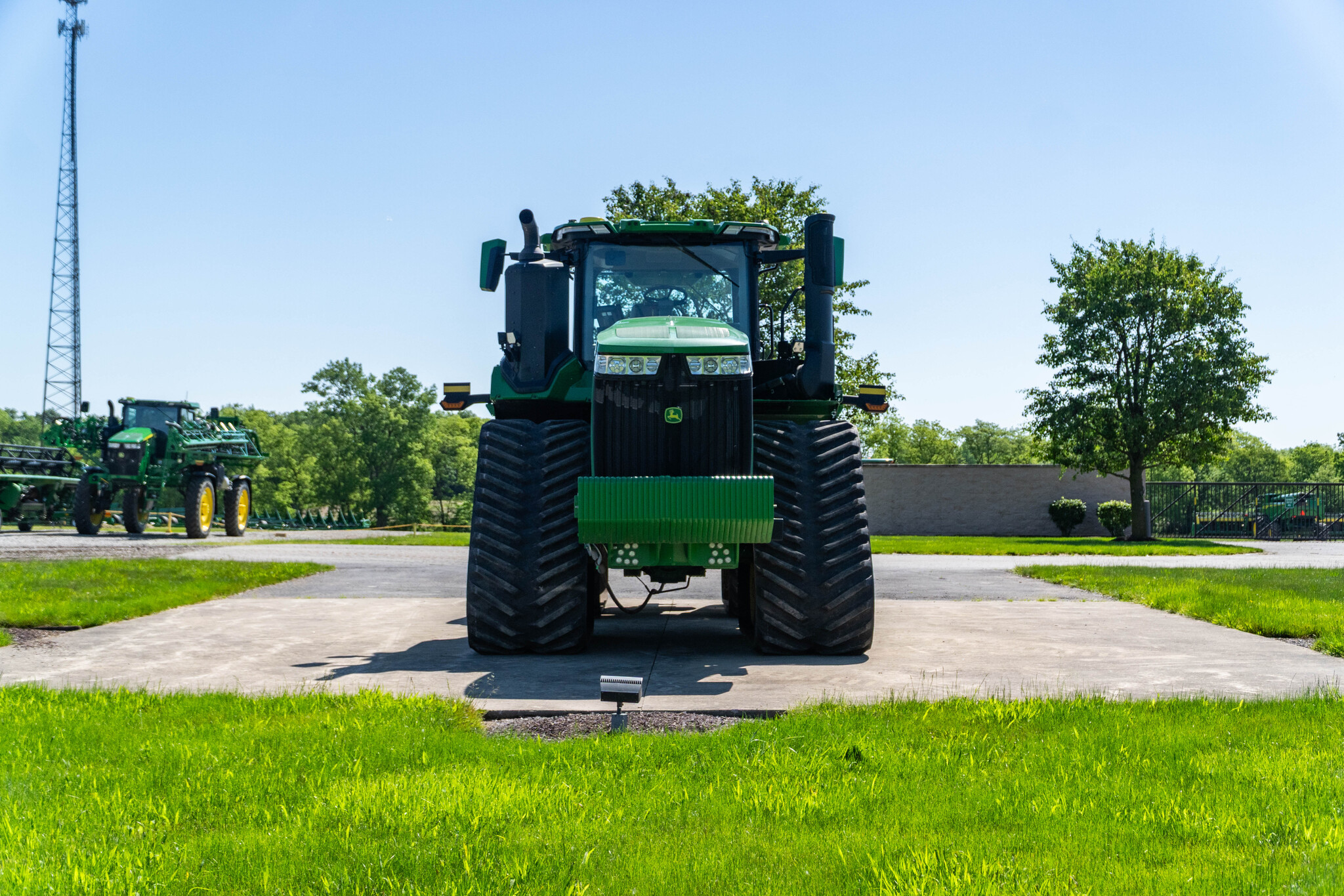 Used 2025 John Deere 9RX 640 Track Tractors at Koenig Equipment in Anna, OH - PhotoXL8