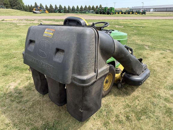 2017 John Deere X734 - Photo3
