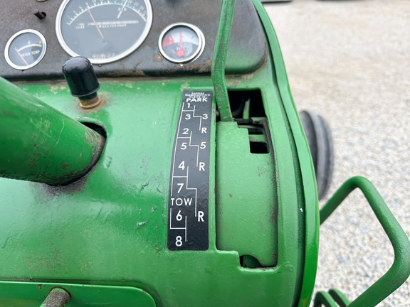 1962 John-Deere 4010