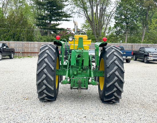 1962 John-Deere 4010