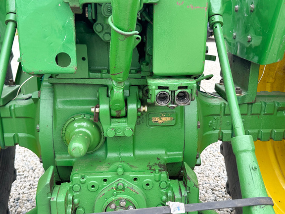 1962 John-Deere 4010