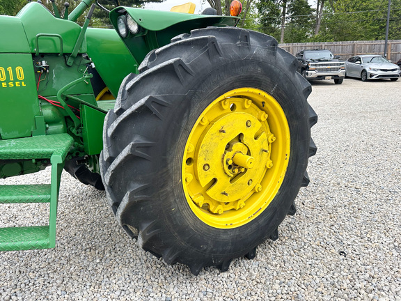 1962 John-Deere 4010