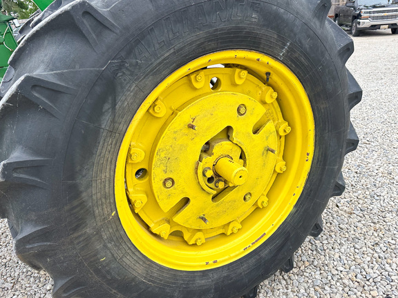 1962 John-Deere 4010