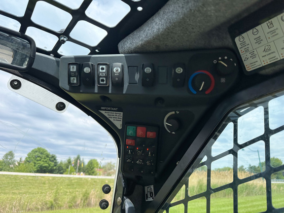 2021 John-Deere 333G
