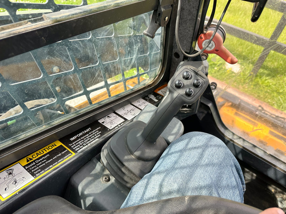 2021 John-Deere 333G