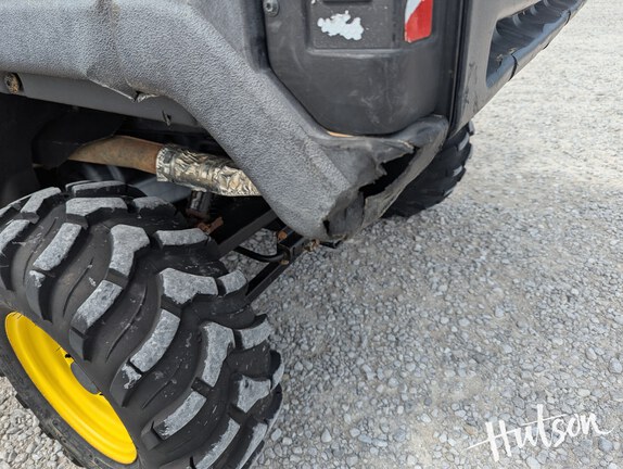 Photo of 2018 John Deere XUV 835