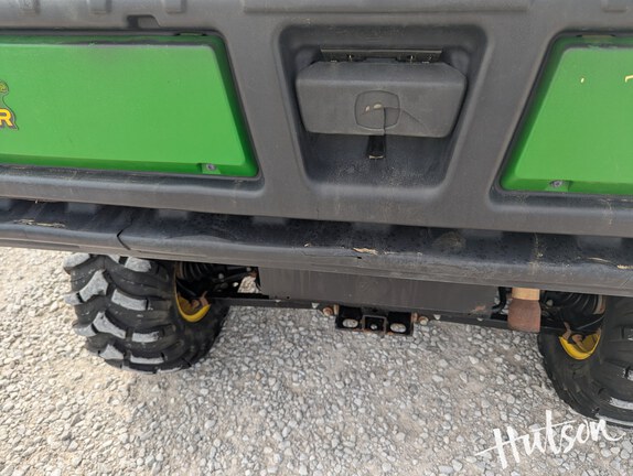 Photo of 2018 John Deere XUV 835