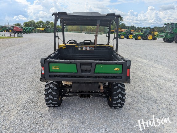 Photo of 2018 John Deere XUV 835