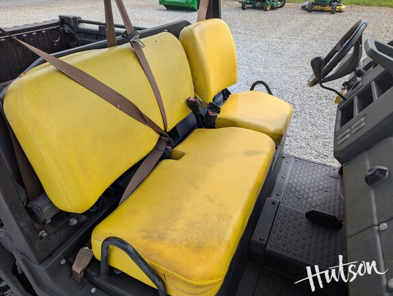 Photo of 2018 John Deere XUV 835