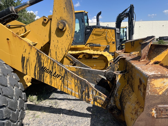 2019 Caterpillar 938M