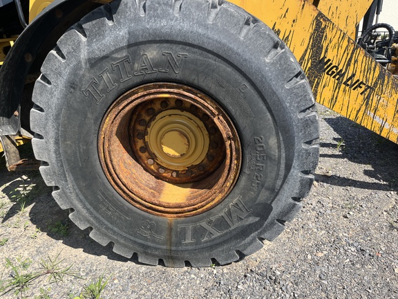 2019 Caterpillar 938M