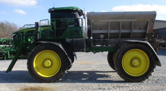 Photo of 2024 John Deere 600R