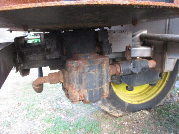 Photo of 2024 John Deere 600R