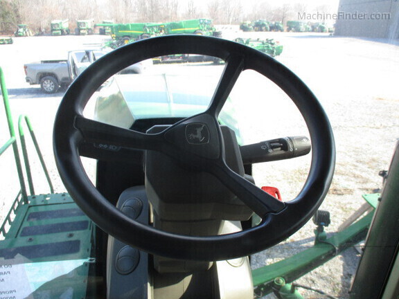 Photo of 2024 John Deere 600R