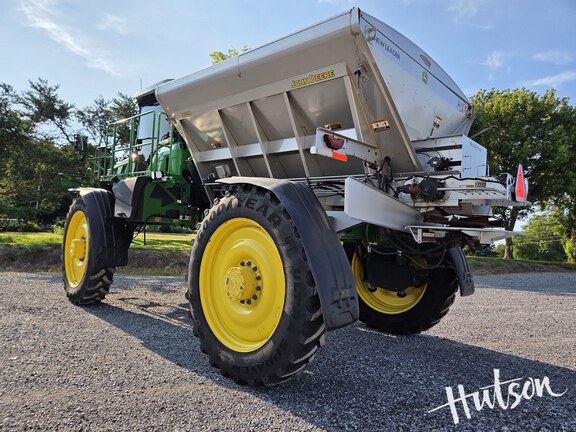 Photo of 2024 John Deere 600R