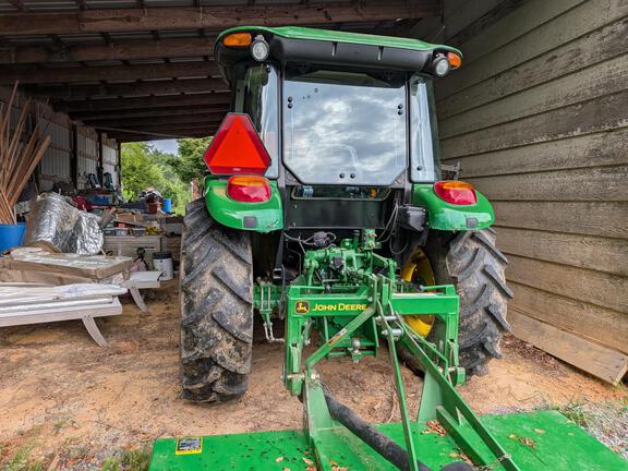 2017 John Deere 5075E