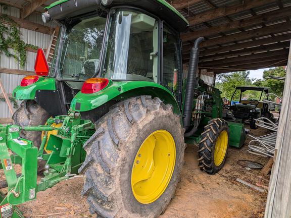 2017 John Deere 5075E