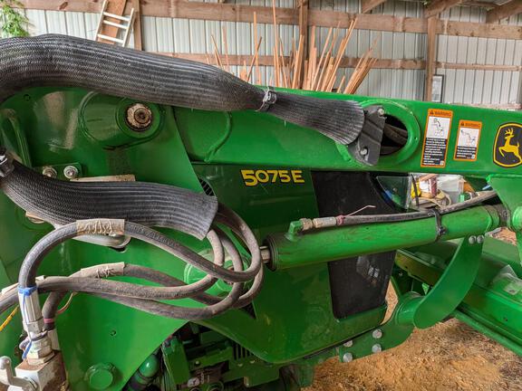 2017 John Deere 5075E
