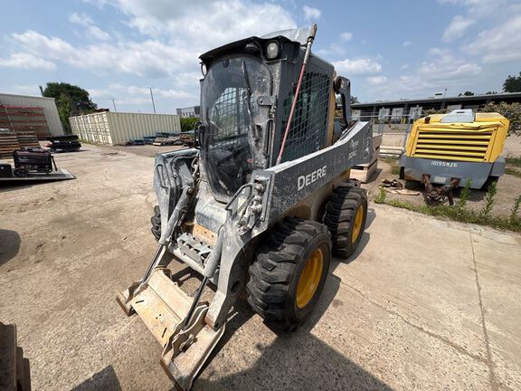 Photo of a 2024 John Deere 324G
