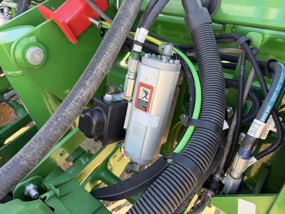 2026 John Deere 1775NT - Photo13