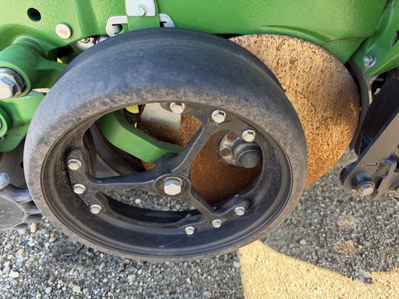 2026 John Deere 1775NT - Photo15