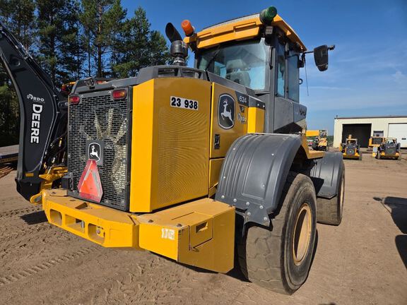 2023 John Deere 624P