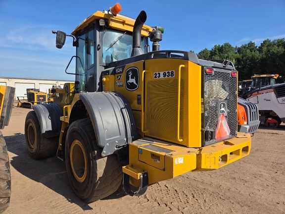 2023 John Deere 624P