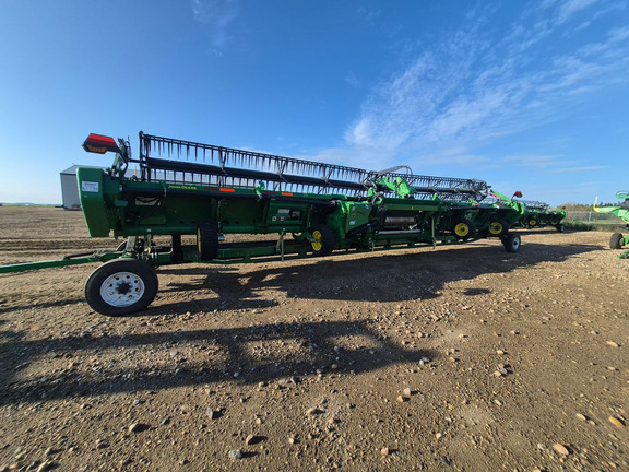 Used 2024 John Deere HD40R Combine Platforms at Horizon Ag & Turf in St. Paul, AB - Photo5