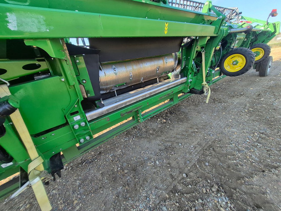 Used 2024 John Deere HD40R Combine Platforms at Horizon Ag & Turf in St. Paul, AB - Photo11