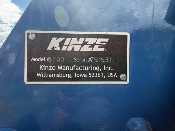 Photo of 2013 Kinze 3700
