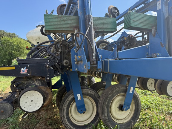 Photo of 2013 Kinze 3700