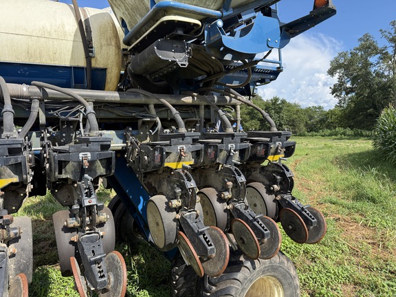 Photo of 2013 Kinze 3700