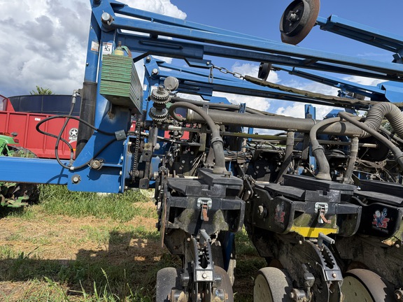 Photo of 2013 Kinze 3700