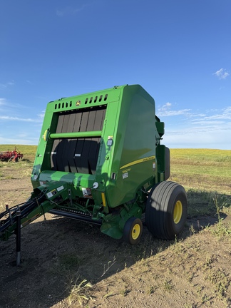 Used 2021 John Deere 560M Round Balers at Horizon Ag & Turf in Vermilion, AB - Photo4