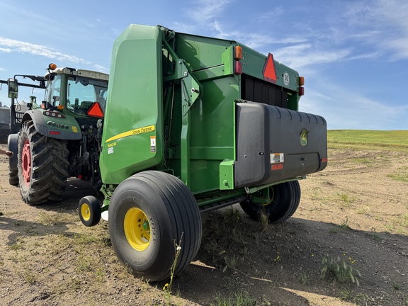 Used 2021 John Deere 560M Round Balers at Horizon Ag & Turf in Vermilion, AB - Photo5