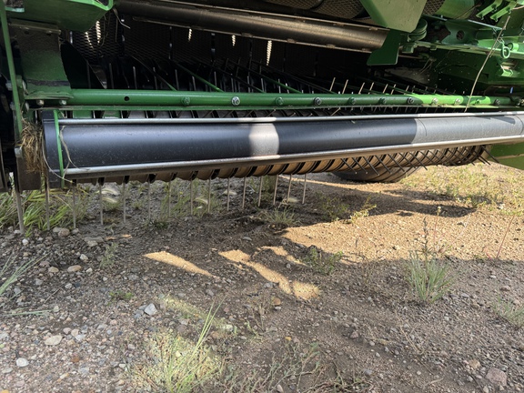 Used 2021 John Deere 560M Round Balers at Horizon Ag & Turf in Vermilion, AB - Photo12