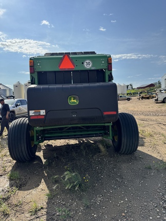 Used 2021 John Deere 560M Round Balers at Horizon Ag & Turf in Vermilion, AB - Photo13