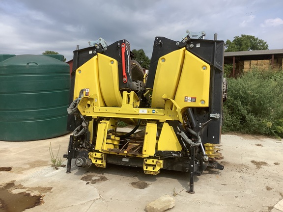 Photo of 2024 John Deere 772