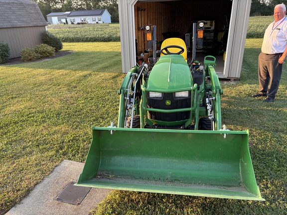 Used 2022 John Deere 1025R Compact Utility Tractors at Koenig Equipment in Franklin, IN - Photo6