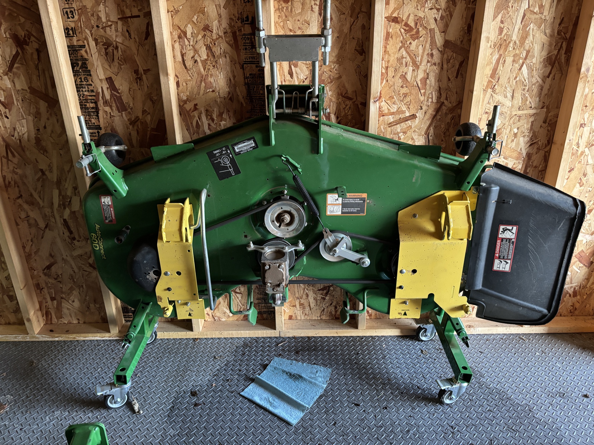 Used 2022 John Deere 1025R Compact Utility Tractors at Koenig Equipment in Franklin, IN - PhotoXL11