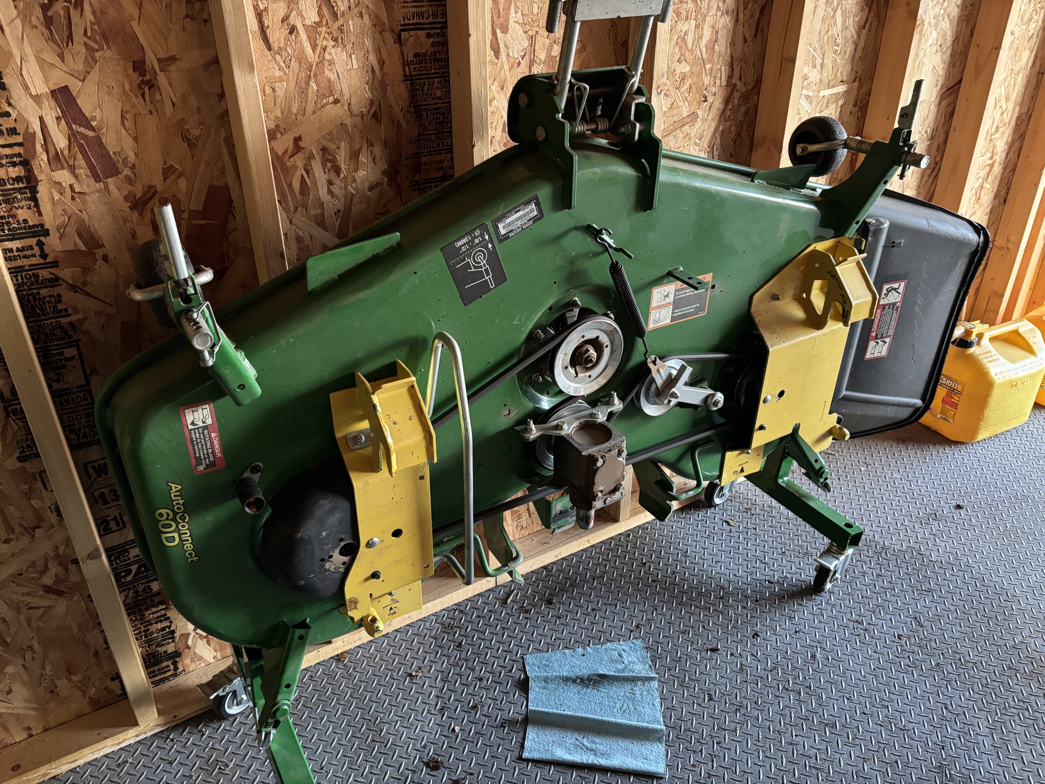 Used 2022 John Deere 1025R Compact Utility Tractors at Koenig Equipment in Franklin, IN - PhotoXL12