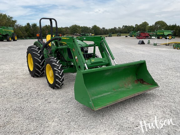 Photo of 2024 John Deere 5067E