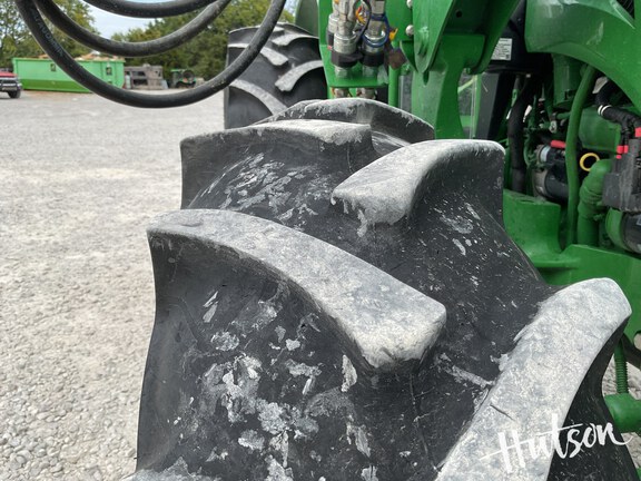 Photo of 2024 John Deere 5067E