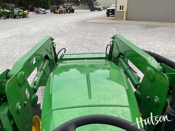 Photo of 2024 John Deere 5067E