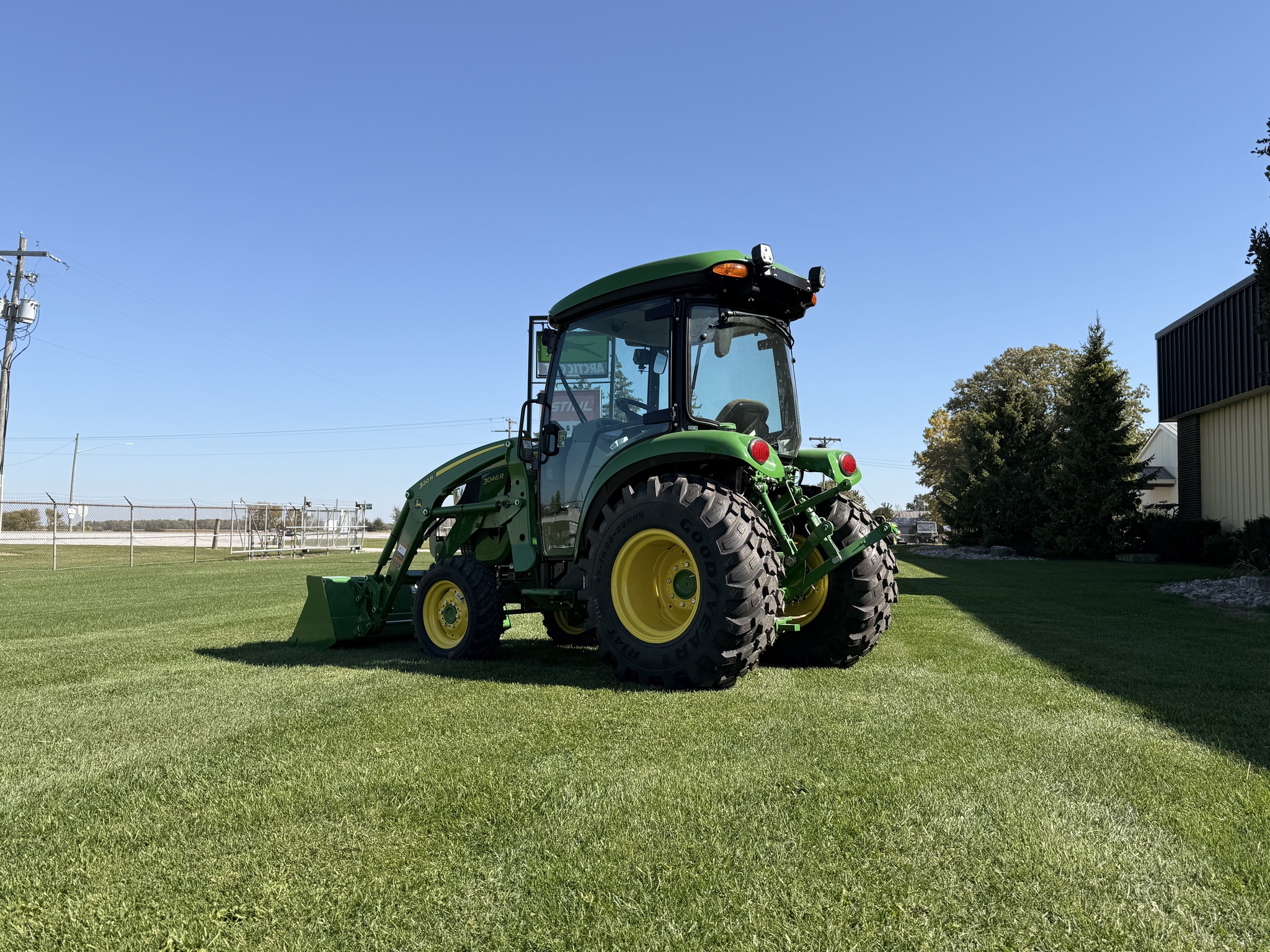 2026 John Deere 3046R Compact Utility Tractors